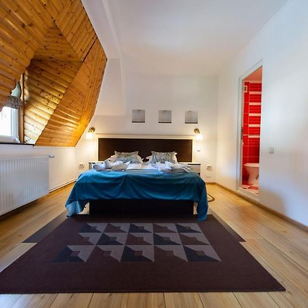 Vila Bradet Buşteni Екстериор снимка