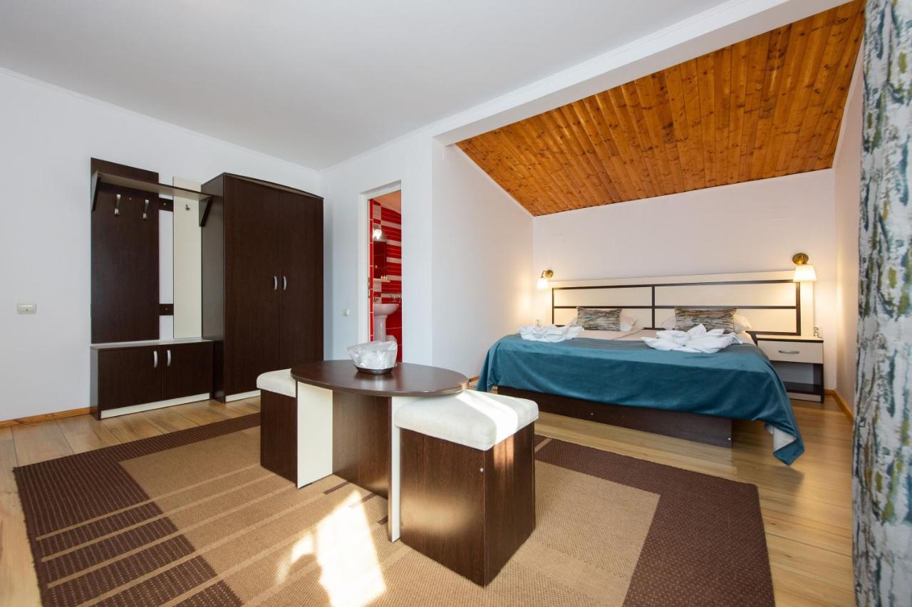 Vila Bradet Buşteni Екстериор снимка